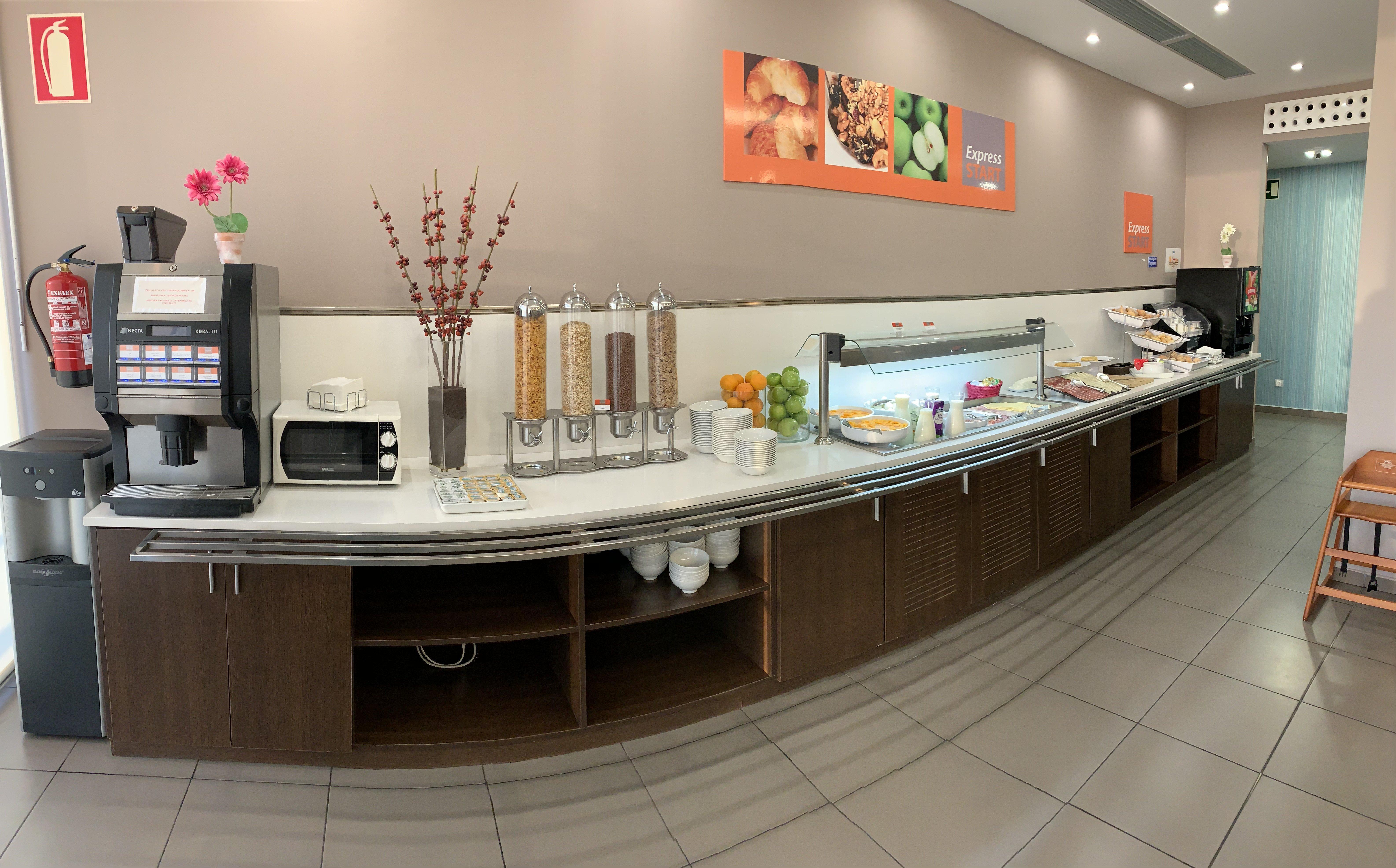 Holiday Inn Express Vitoria By Ihg Kültér fotó