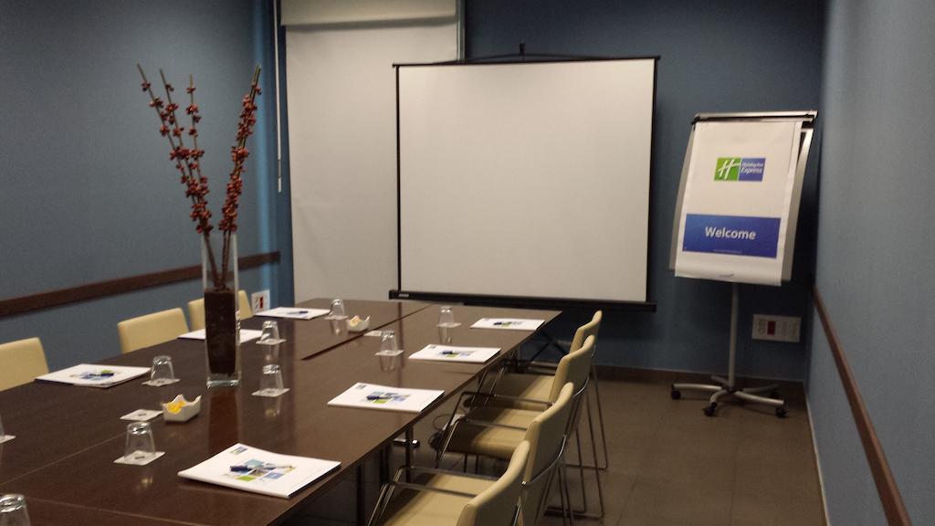 Holiday Inn Express Vitoria By Ihg Kültér fotó