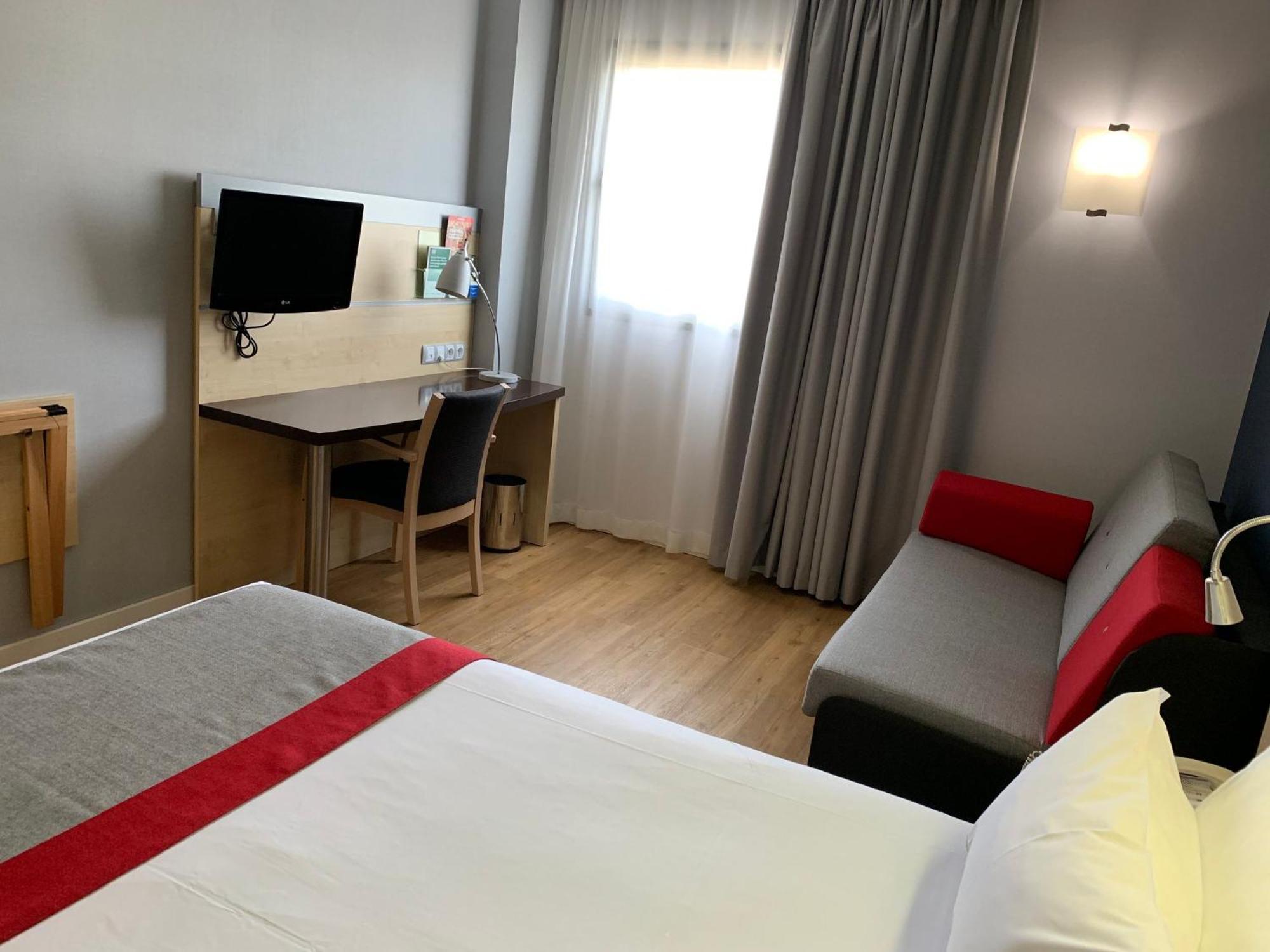 Holiday Inn Express Vitoria By Ihg Kültér fotó