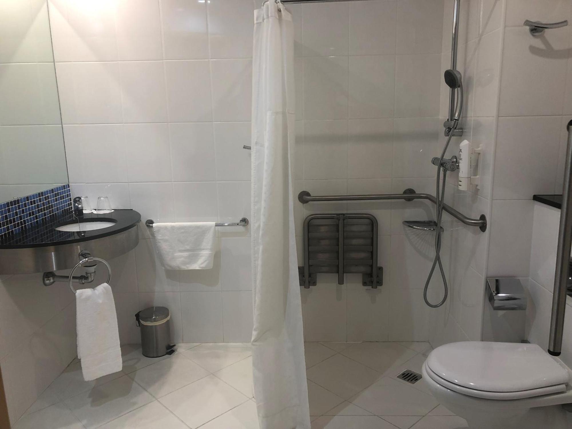 Holiday Inn Express Vitoria By Ihg Kültér fotó
