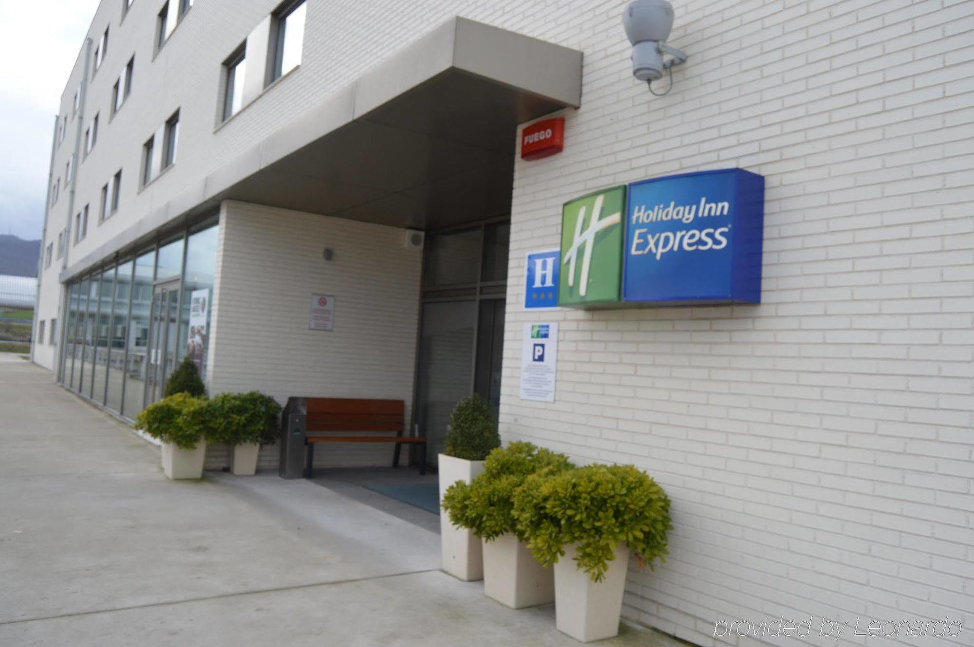 Holiday Inn Express Vitoria By Ihg Kültér fotó