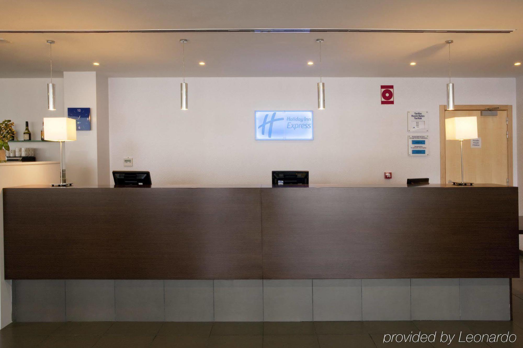 Holiday Inn Express Vitoria By Ihg Beltér fotó