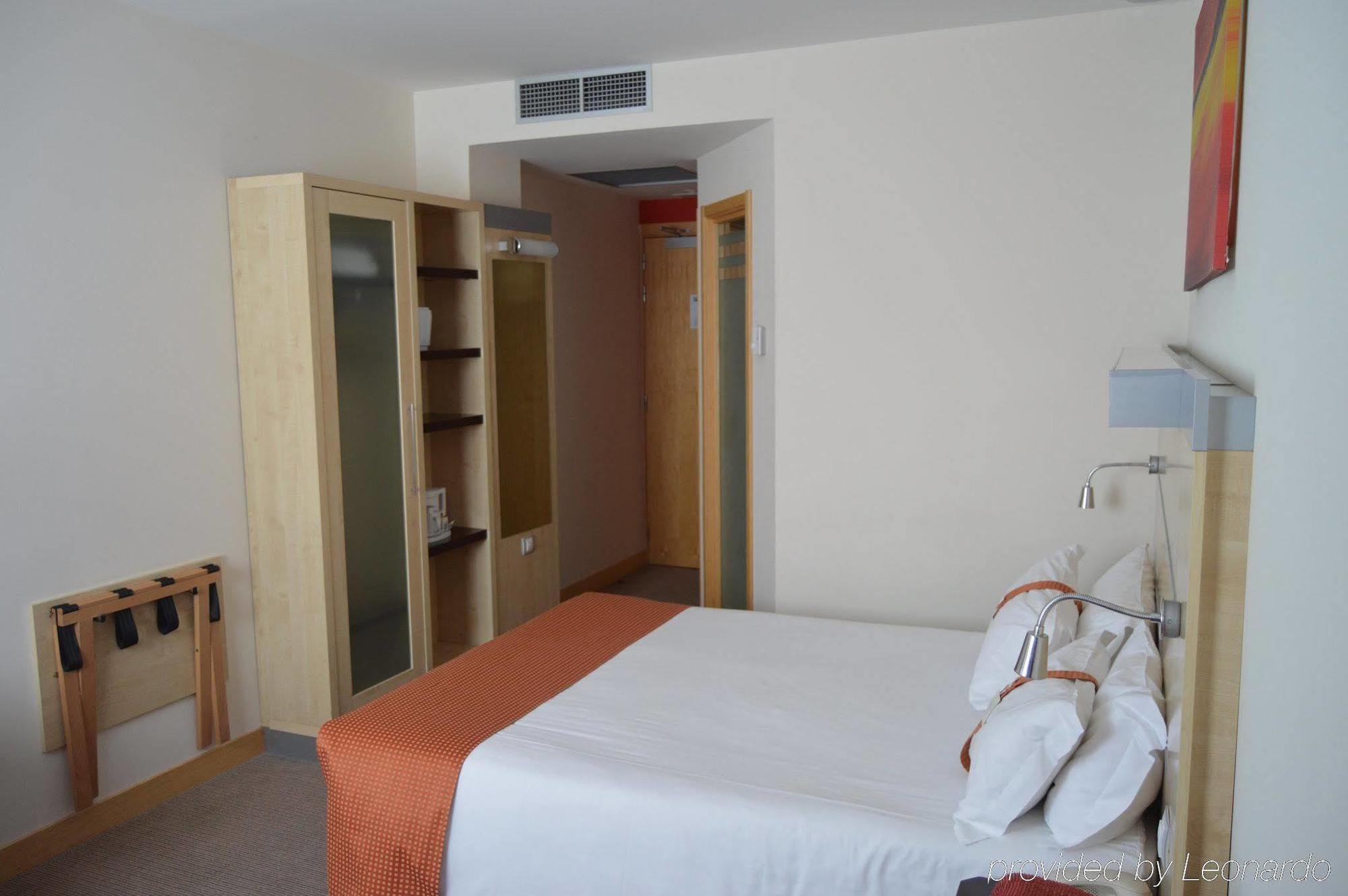 Holiday Inn Express Vitoria By Ihg Kültér fotó
