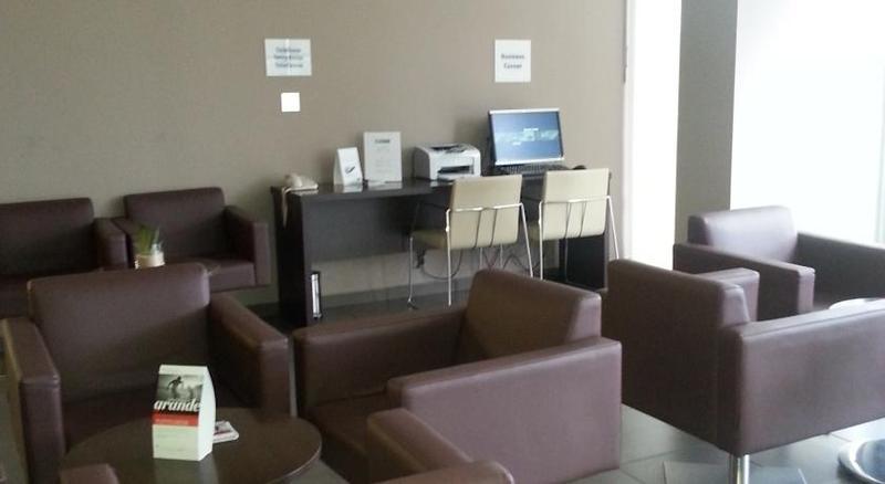 Holiday Inn Express Vitoria By Ihg Kültér fotó